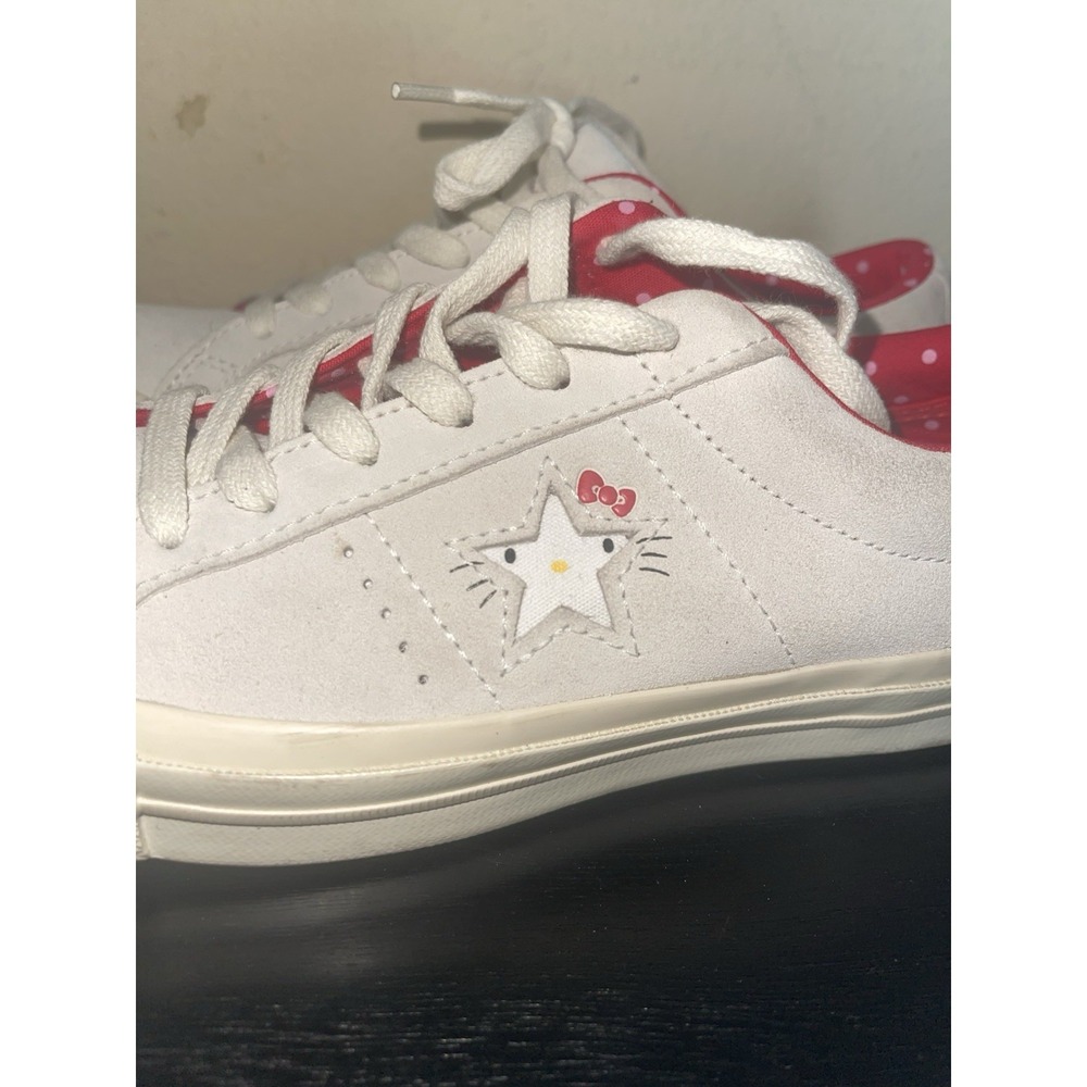 Converse x Hello Kitty One Star Suede Low Sneakers Shoes White Women's Size 7 - Picture 3 of 8